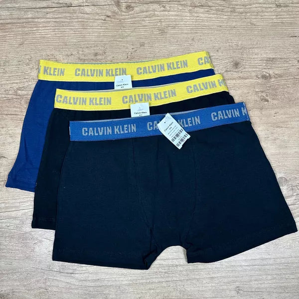 Kit com 3 Cuecas Boxer Calvin Klein