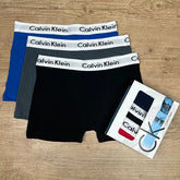 Kit com 3 Cuecas Boxer Calvin Klein