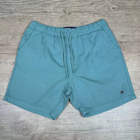 Short em Sarja Tommy Hilfiger Verde