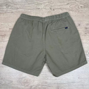 Short em Sarja Tommy Hilfiger Caqui